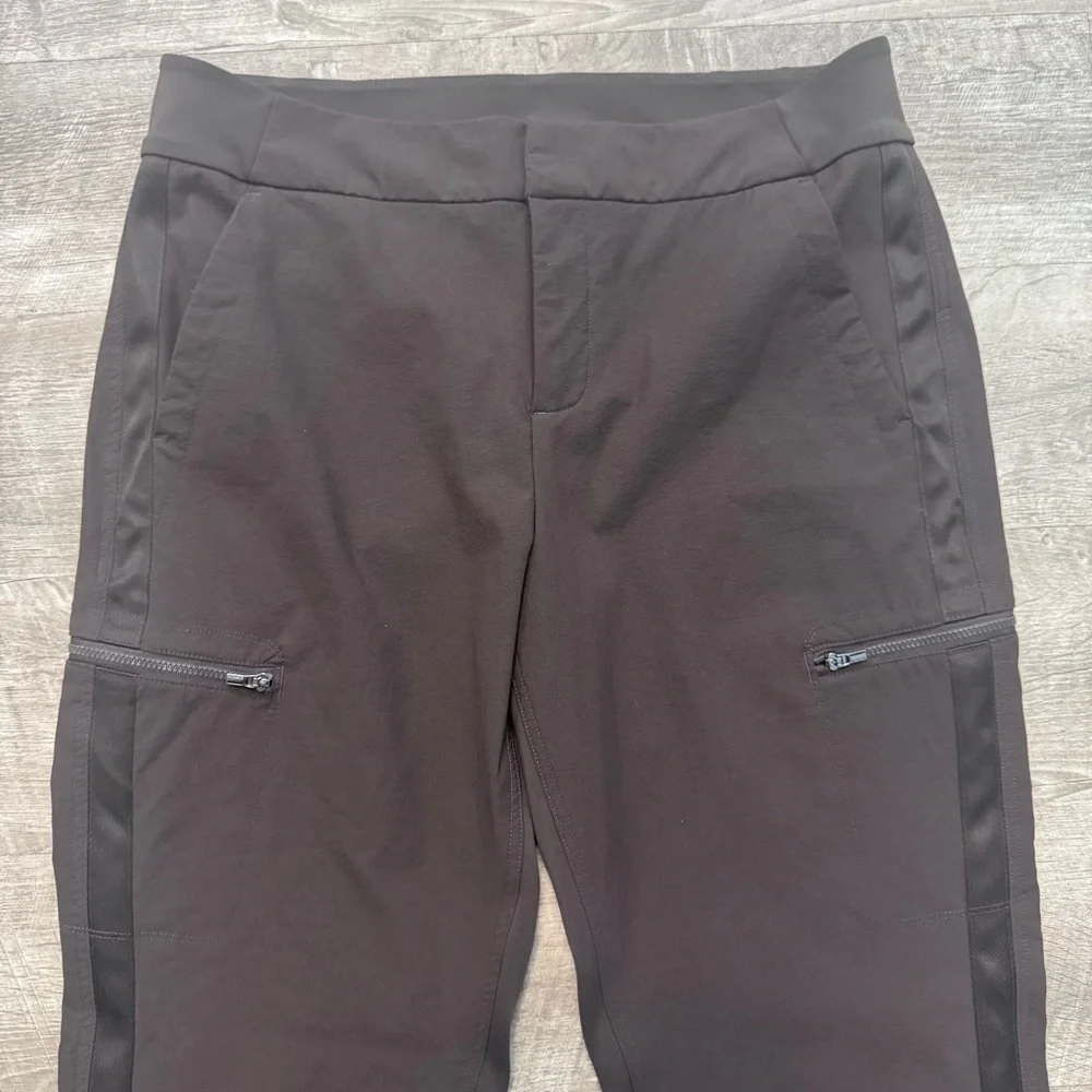 Athleta Wander Hybrid Striaght Leg Pant Walnut Brown Womens Petite Sz. 14P